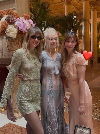 Full leaked Phoebe bridgers private photo