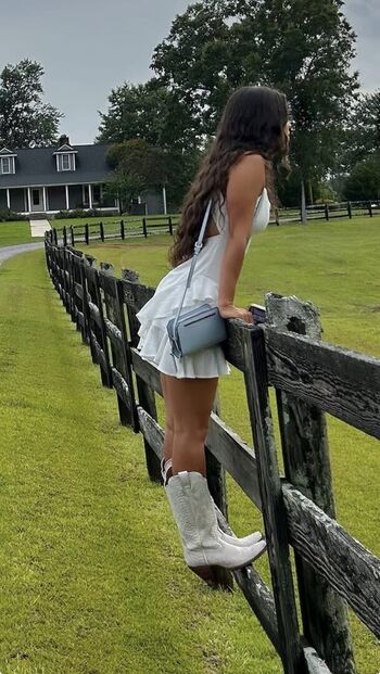 Full leaked Phoebe carles private photo