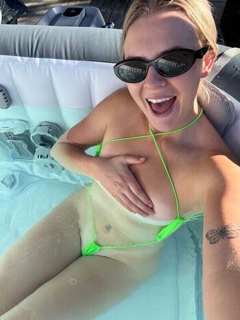 Full leaked Phoebe harris private photo
