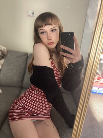 Full leaked Phoebefawn private photo