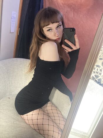 Full leaked Phoebefawn private photo
