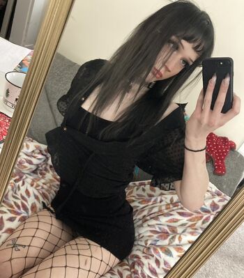 Full leaked Phoebefawn private photo