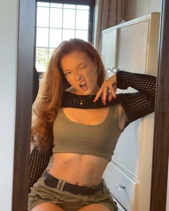 phoebeisginger