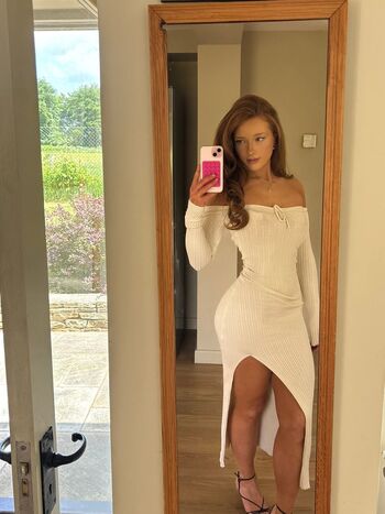 phoebeisginger