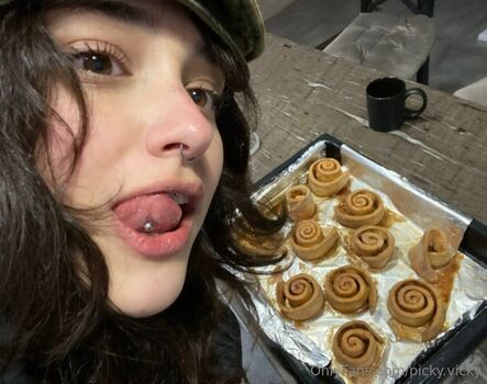 Full leaked Picky vicky private photo