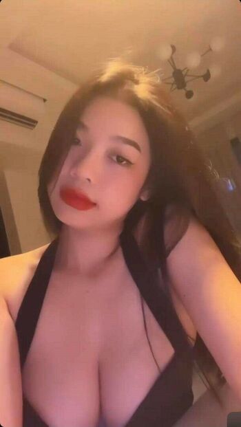 Full leaked Pigsweety page private photo