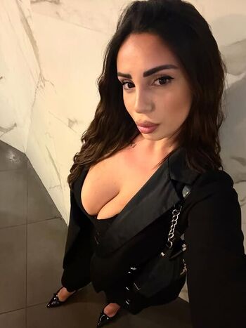 Full leaked Pina luongo private photo