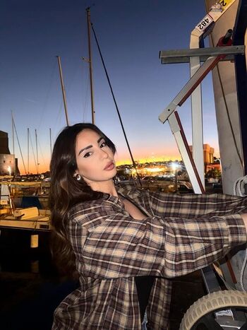 Full leaked Pina luongo private photo