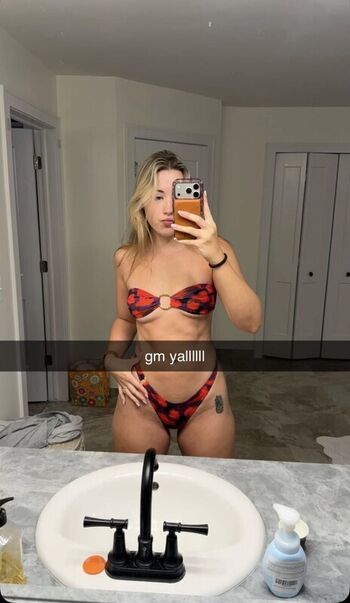 Full leaked Pineapplebrat private photo