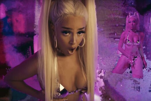 Full leaked Pink doja private photo