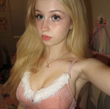 pinkiefangs