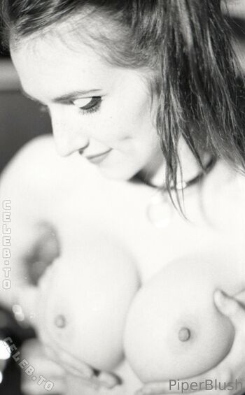 Full leaked Piper blush page private photo