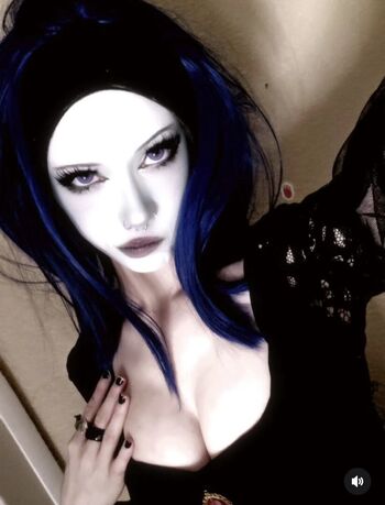 Full leaked Pipssqueakss private photo