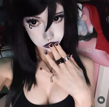 Full leaked Pipssqueakss private photo