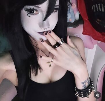 Full leaked Pipssqueakss private photo