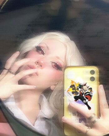 Full leaked Pipssqueakss private photo