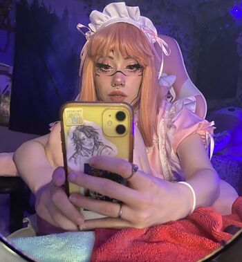 Full leaked Pipssqueakss private photo