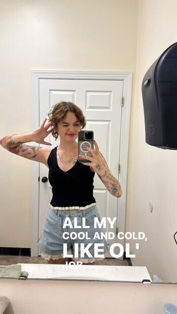 Full leaked Pissflavoredlemonade private photo