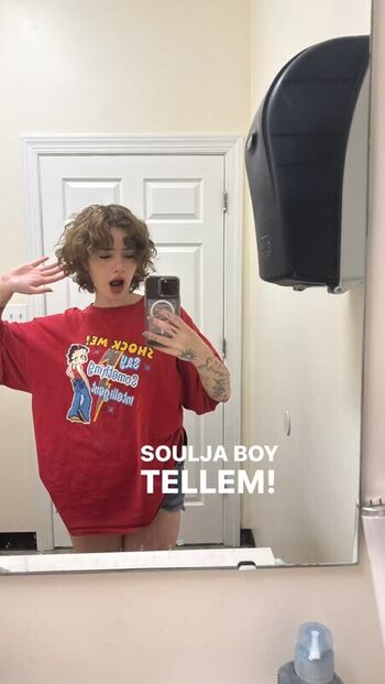 Full leaked Pissflavoredlemonade private photo