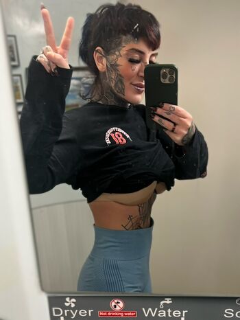 Full leaked Pixiepeachvip private photo