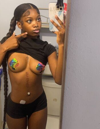 Full leaked Pixiestickk private photo