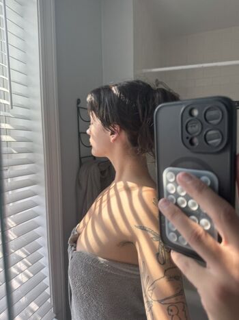 Full leaked Pixiexsnow private photo