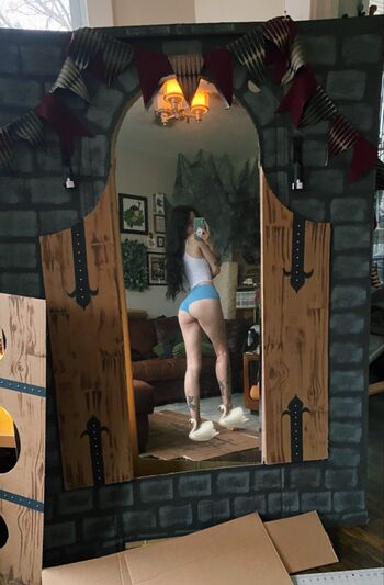 Full leaked Pleasequietdown private photo