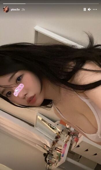 Full leaked Ploo private photo
