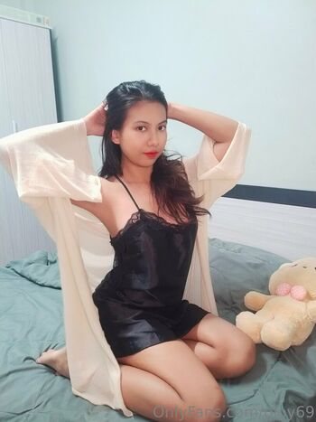 Full leaked Ploy private photo