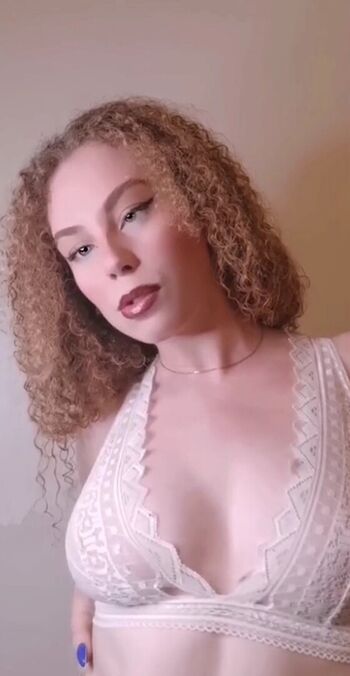 Full leaked Plus de cette rousse private photo