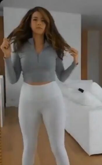 Full leaked Pokimane private photo