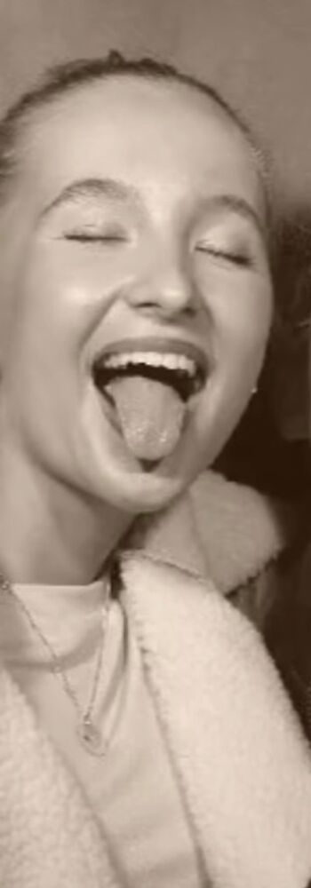 Full leaked Polinaarvvv private photo