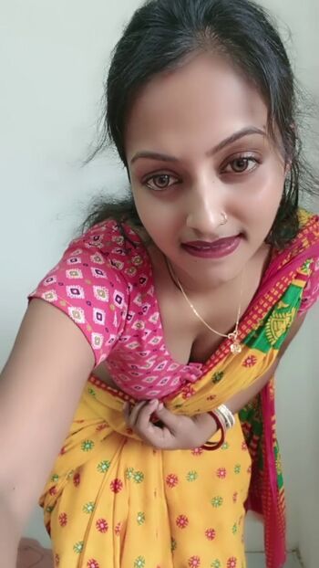 Full leaked Poly biswas private photo