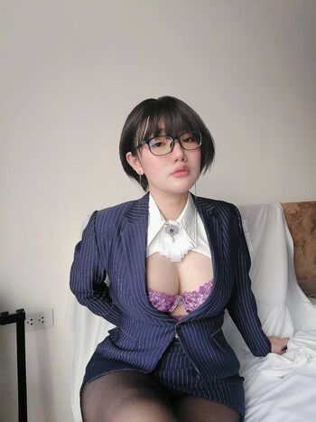 Full leaked Poon wrunya private photo