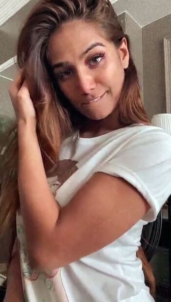 Full leaked Poonam pande private photo