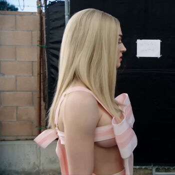 Full leaked Poppy private photo