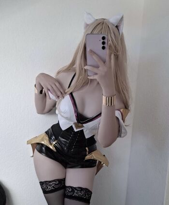 Full leaked Porcelainkitty private photo