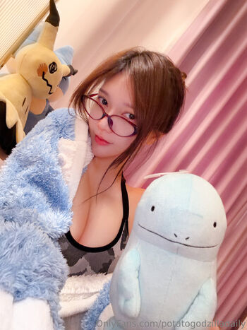 Full leaked Potato godzilla private photo