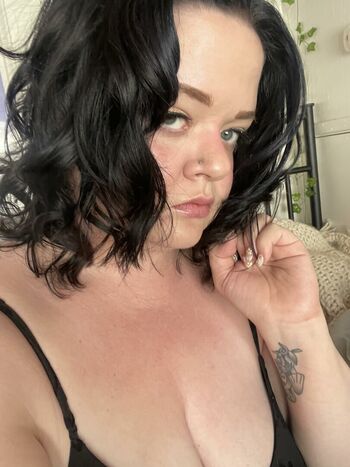 Full leaked Precociousflower private photo