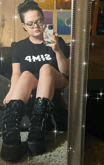Full leaked Precociousflower private photo
