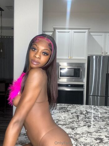 Full leaked Prettiyayaa private photo