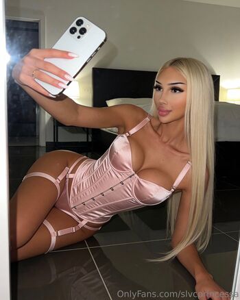 Full leaked Prettykamzz private photo