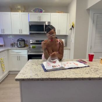 Full leaked Prettylipss private photo