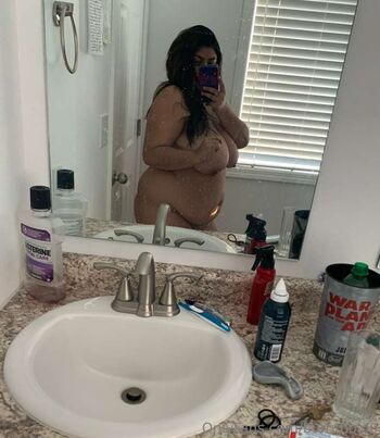 Full leaked Prettypeachangel private photo