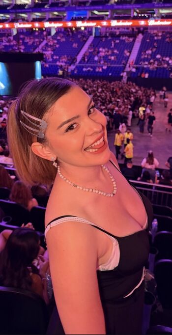 Full leaked Priscilla dmnt private photo