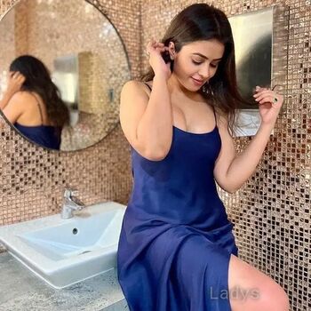 Full leaked Priya sharma private photo