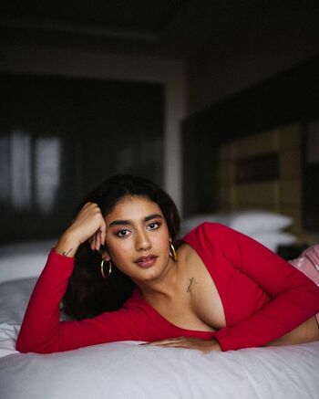 Full leaked Priya varrier private photo