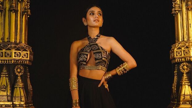 Full leaked Priya varrier private photo