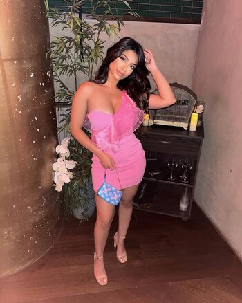 Full leaked Priyanka ares private photo