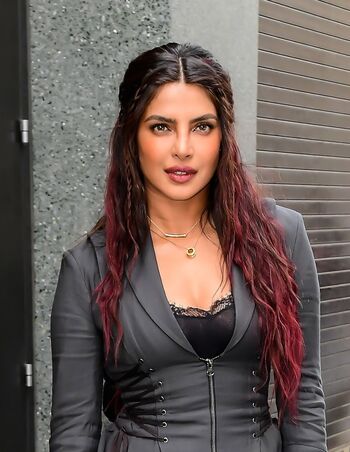 Full leaked Priyanka chopra page private photo